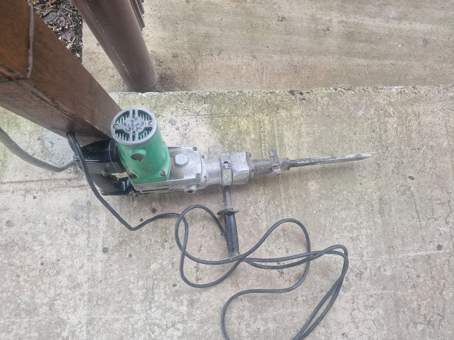 Ciocan demolator HITACHI!!