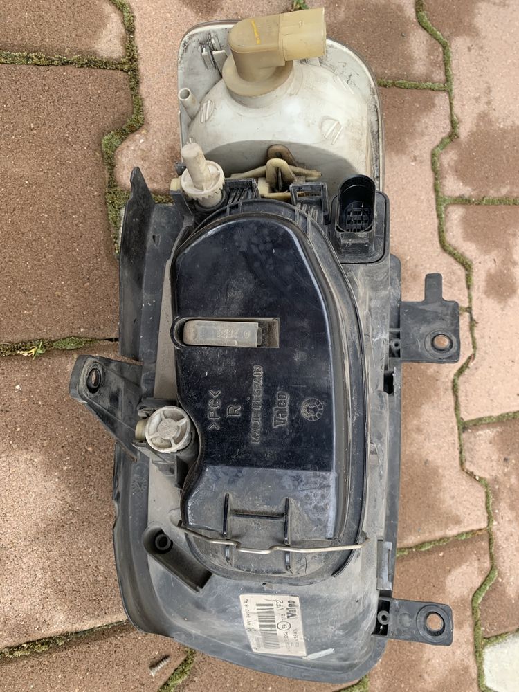Фар десен поло vw polo 6N2