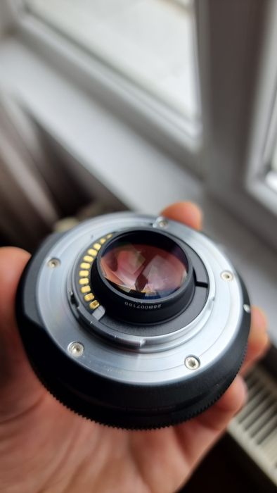 Metabones speed booster XL 0.64x MFT to EF