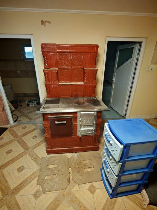 Vând Soba teracotă