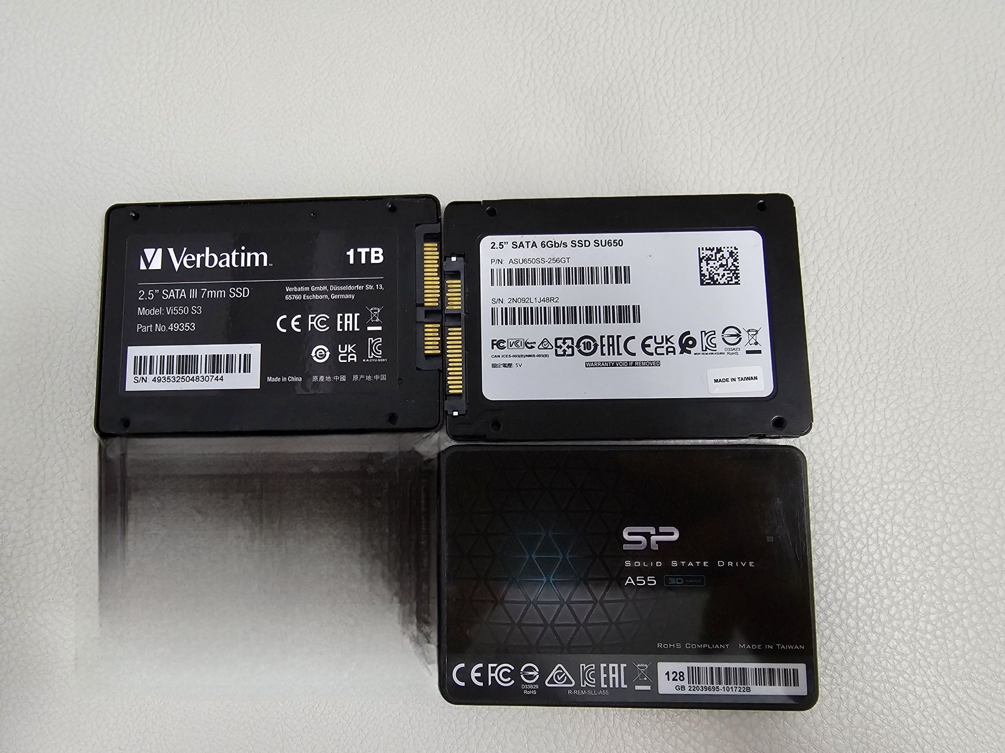 SSD 3 buc 128Gb 256Gb 1Tb