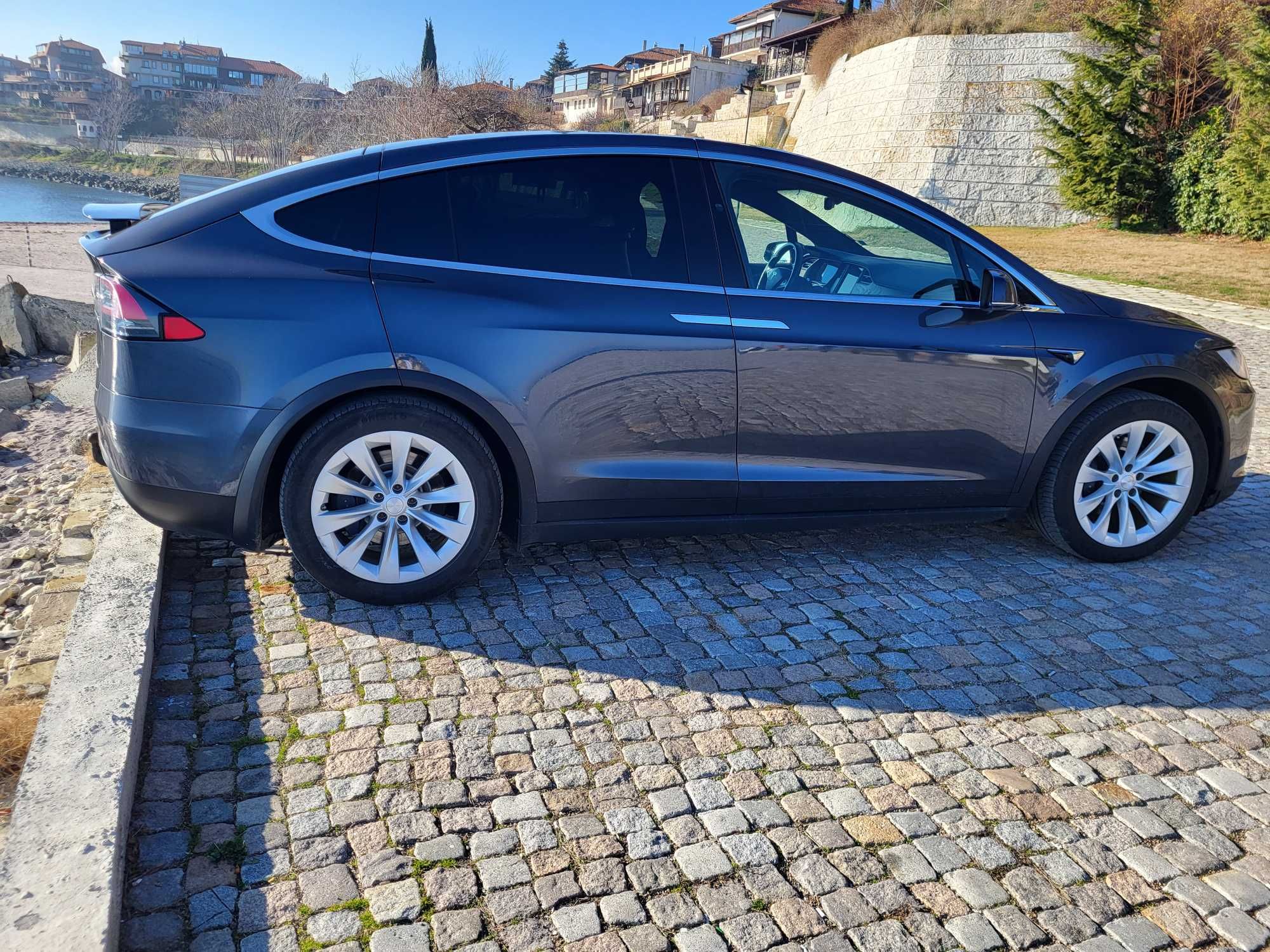 Tesla Model X Long Range