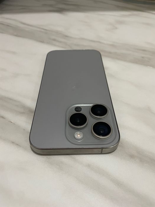 IPhone 15 Pro Като нов