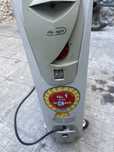 Маслен радиатор DeLonghi