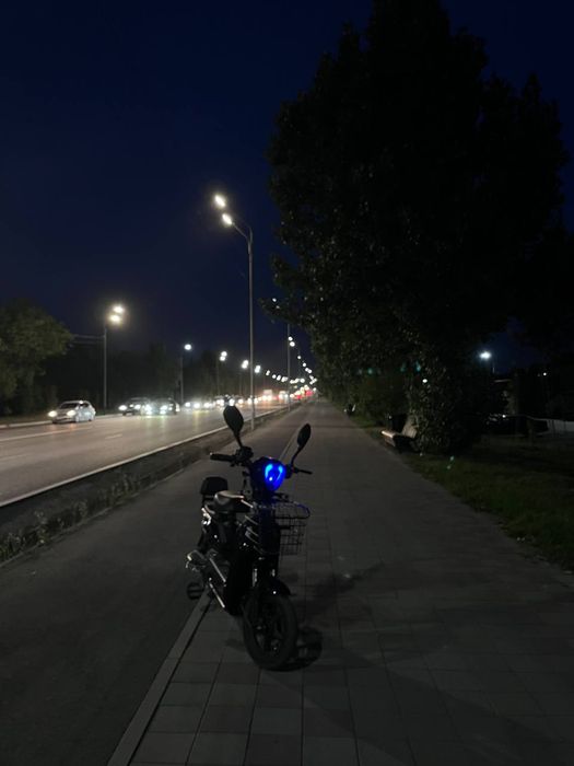 Продам электроскутер ск8