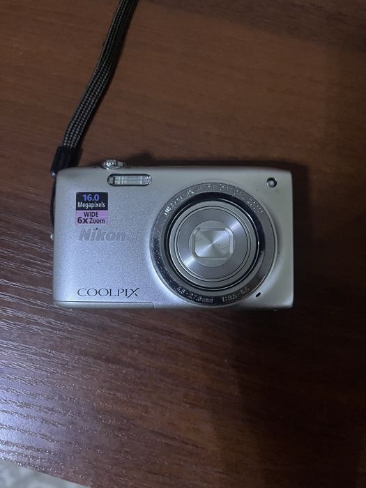 Nikon coolpix s2700
