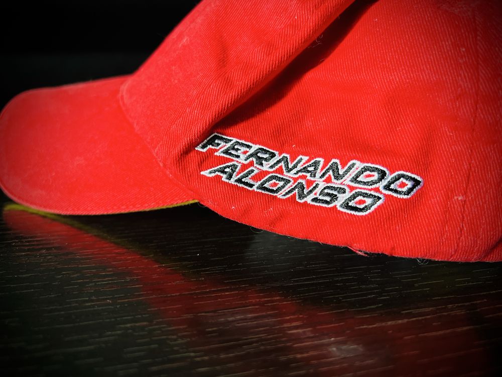Шапка с козирка на Ferrari-Fernando Alonso