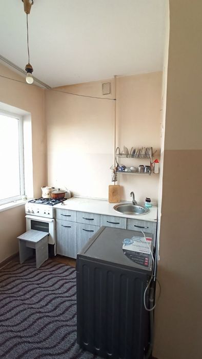 Продажа 1 хона 3 етаж 4 етажл 
Тасикбойов 1 
42 кв