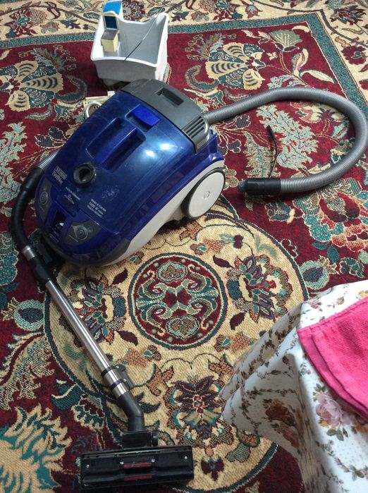 Продам пылесос.