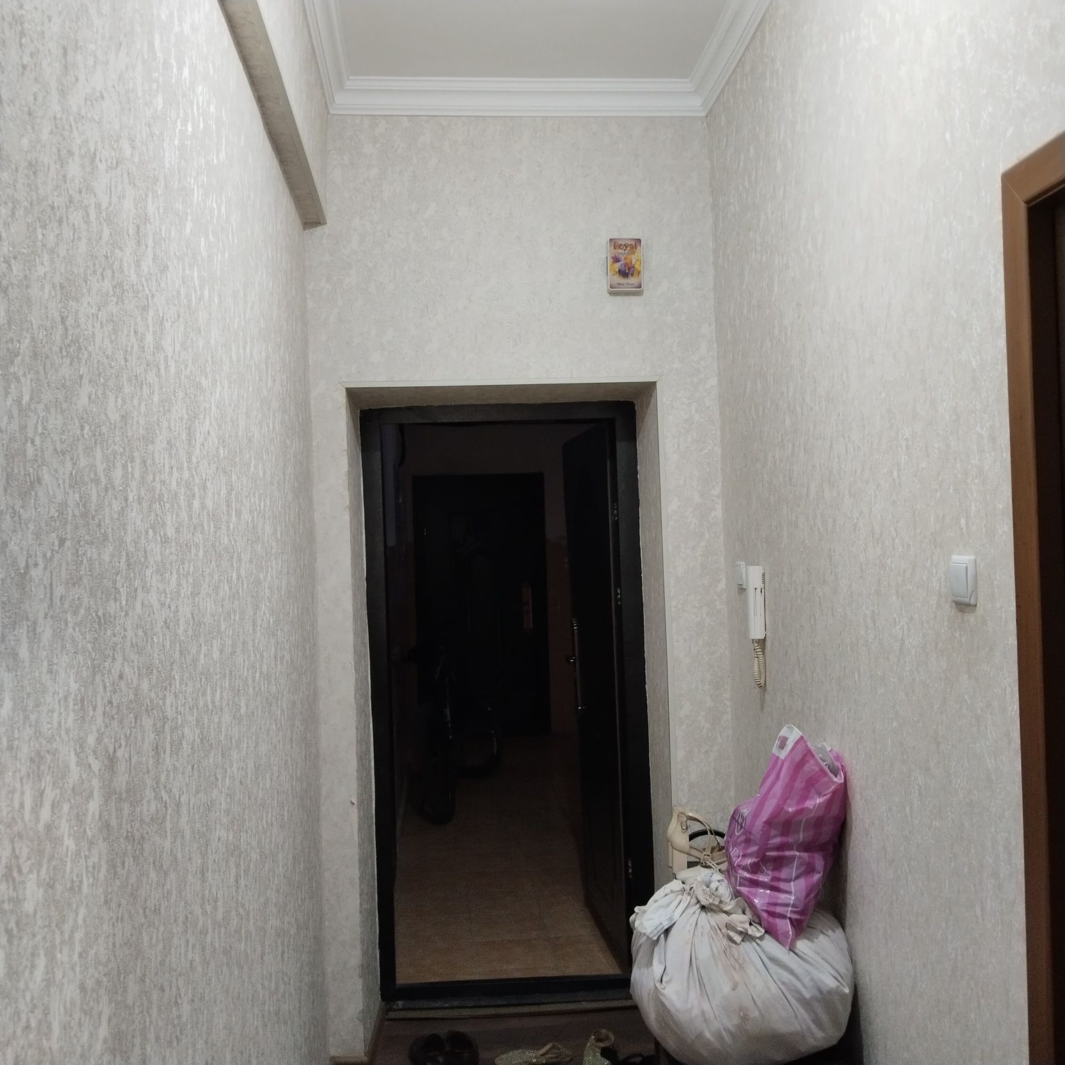 Продаётся сергели 6а 2 ком квартира