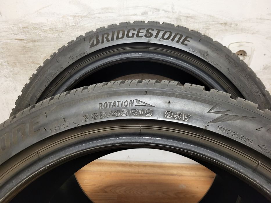225/45/18 Hankook / Bridgestone зимни гуми