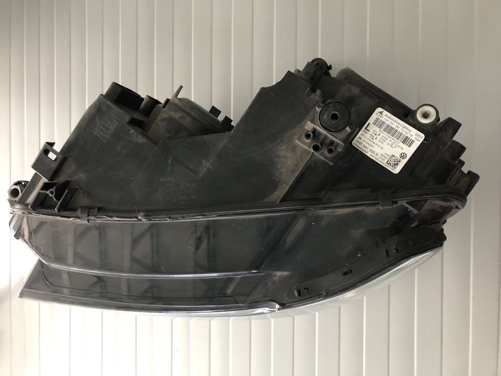 Far stânga Vw tiguan 2. Cod: 5NB941005B halogen