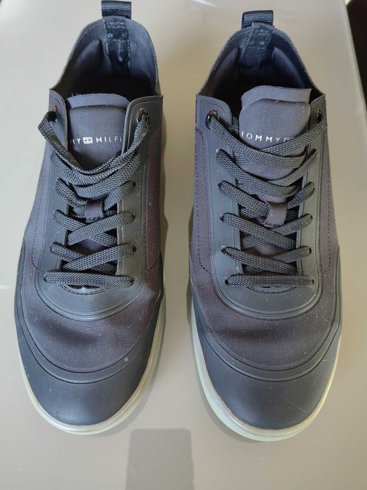 Маратонки NIKE AIR max и кецове Tommy Hilfiger 41Н-Р