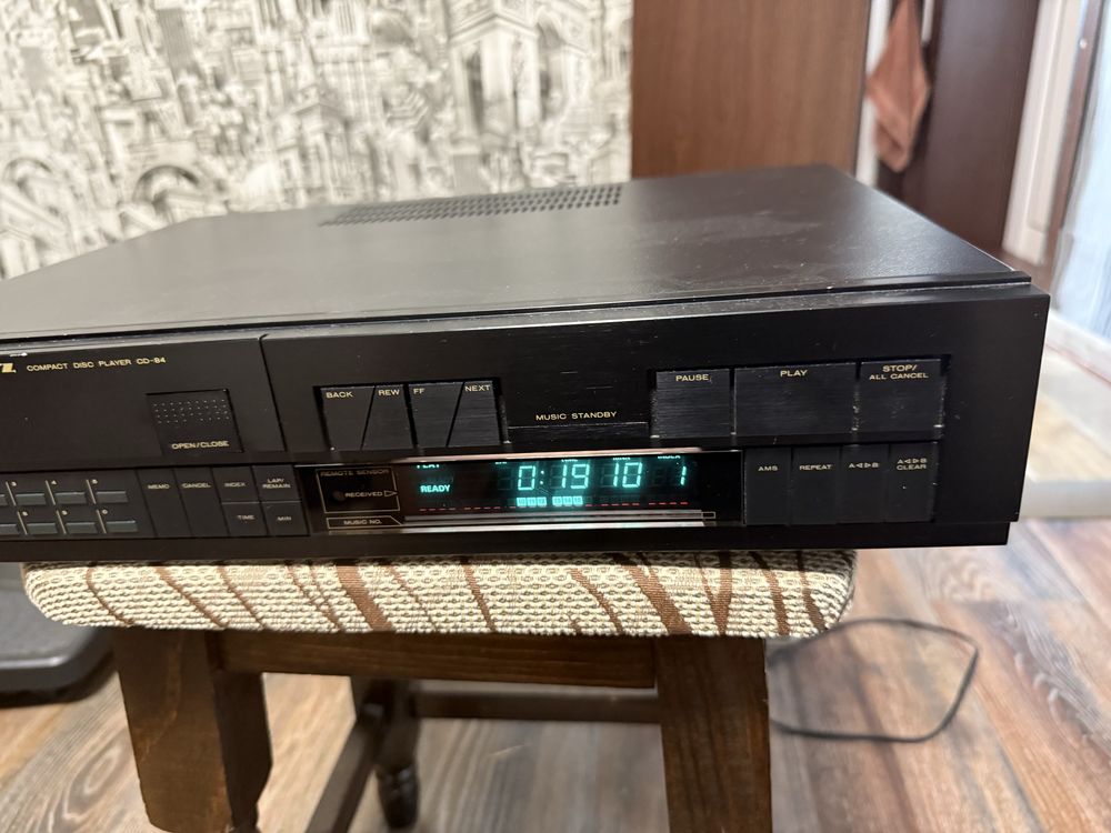 Продавам CD Marantz 84