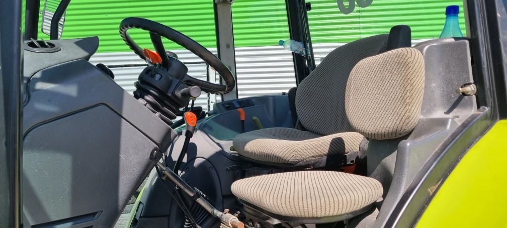 Vand tractor Claas AXOS 340 cu incarcator frontal