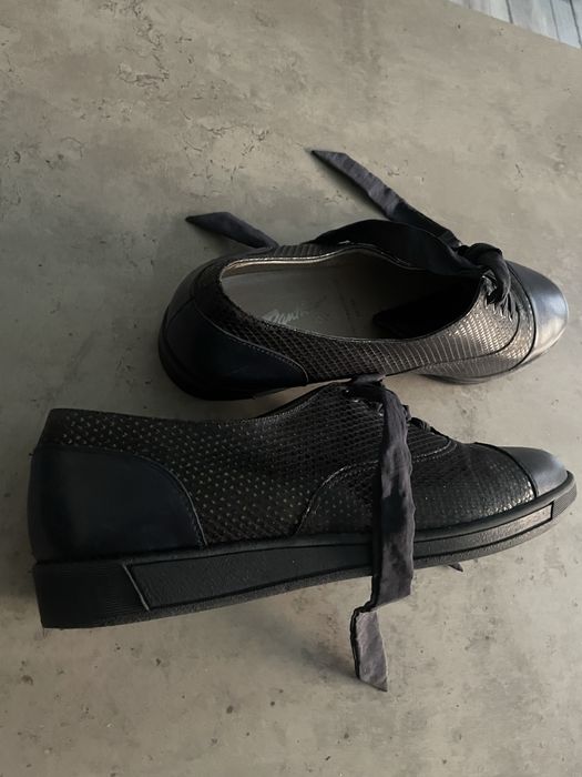 Pantofi din piele marimea 40