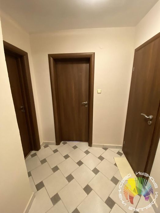 Дава се под наем Тристаен апартамент в Бургас, Център - 120 кв.м за 765 € - Снимка #4