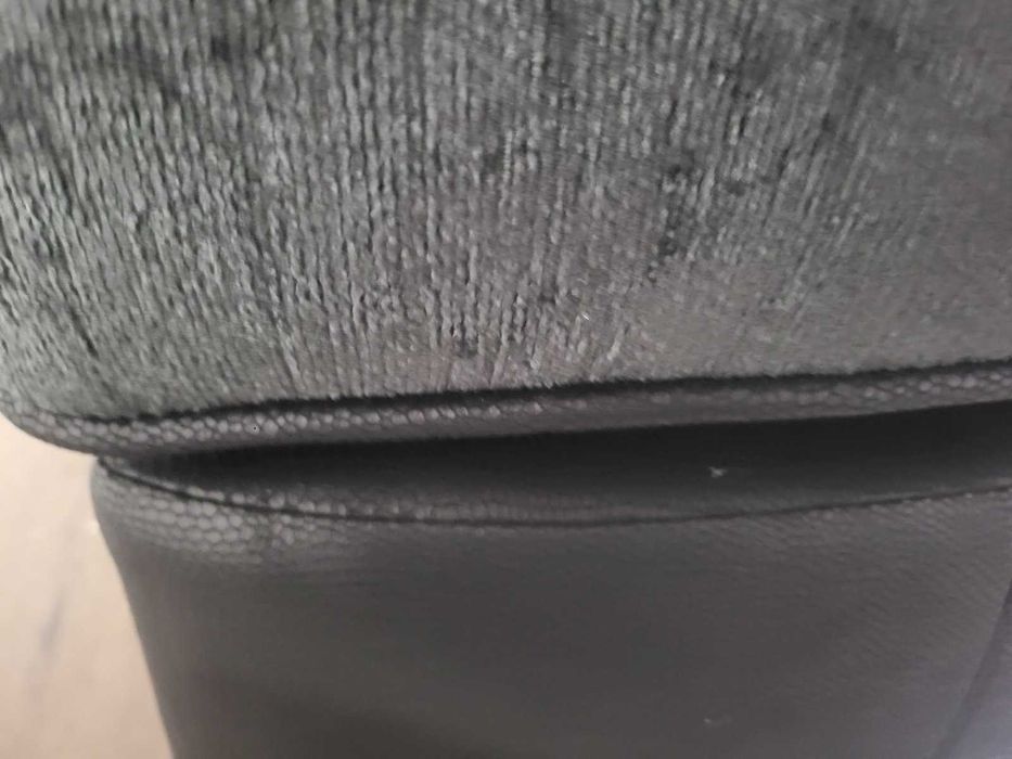 Тъмно сива табуретка от плат полумесец