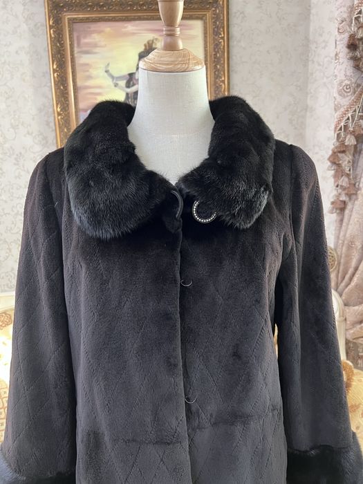 Продам шубу норковую