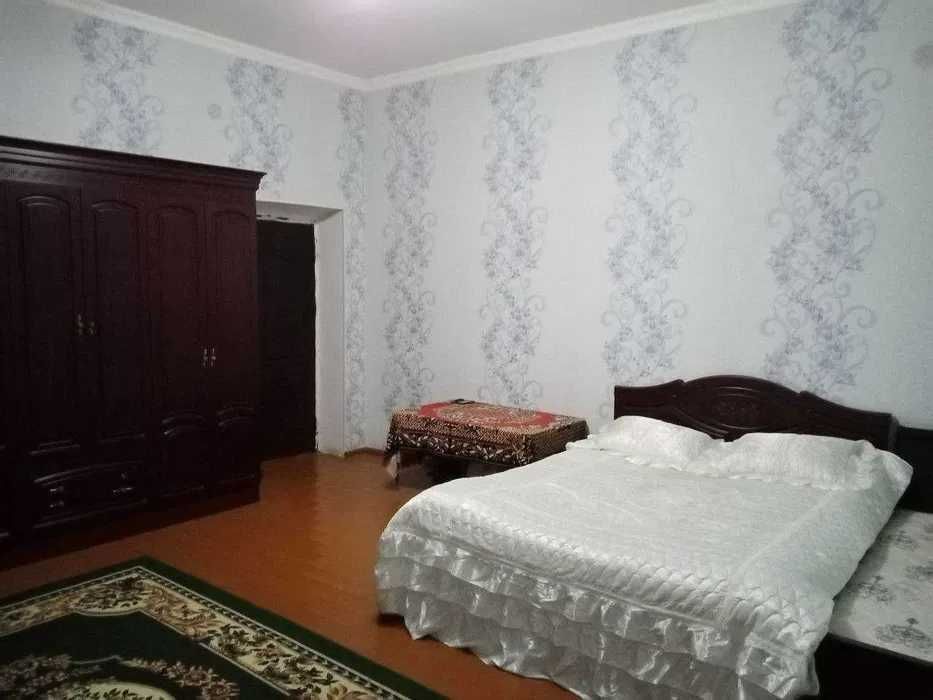ДОМБРАБАД. участка 3,5 сотих. 6 хона  120 м² Фасад 16 метр