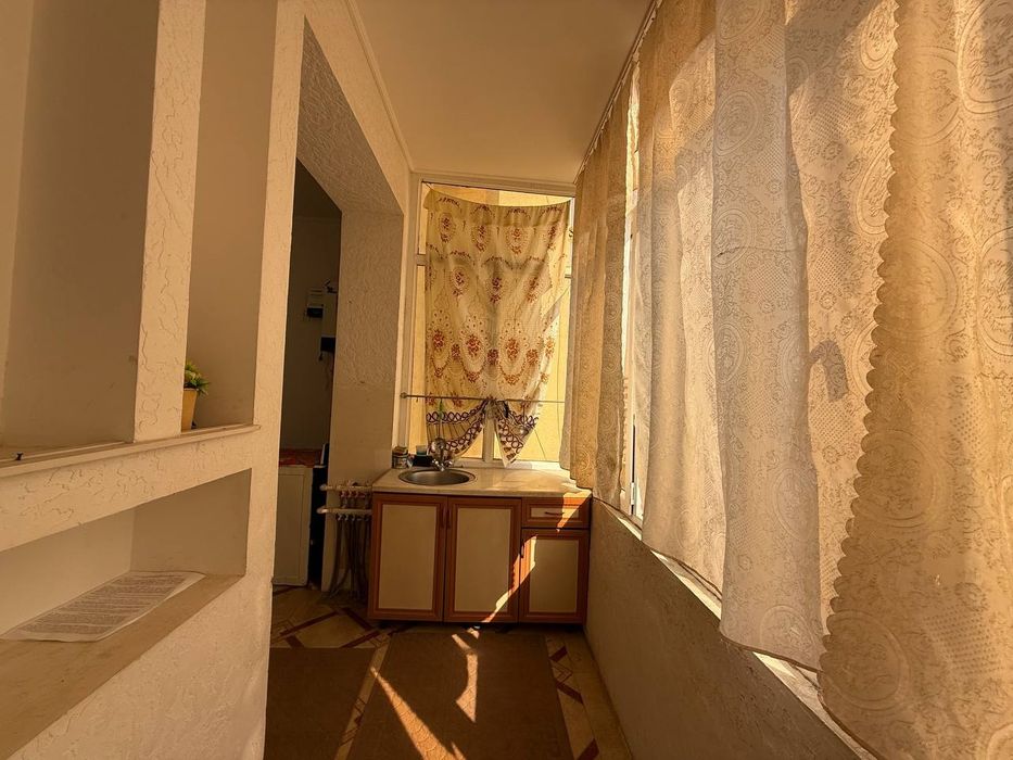 Сдаётся 3х комнатная квартира на 5этаже в районе 6мкр Файз мебель