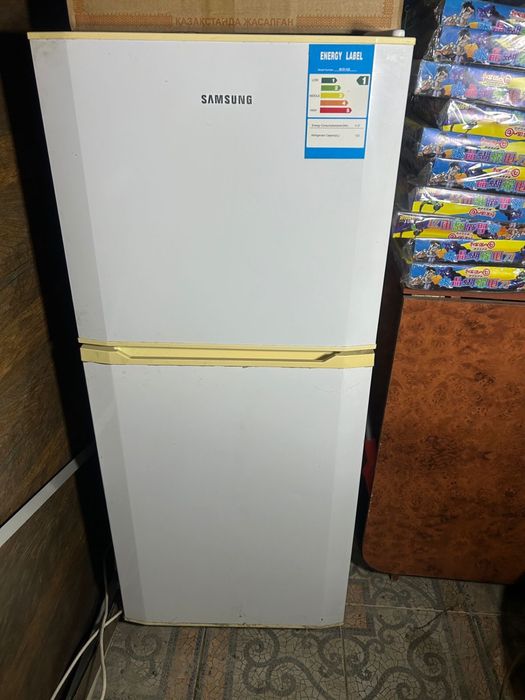 Продам Холодильник Самсунг