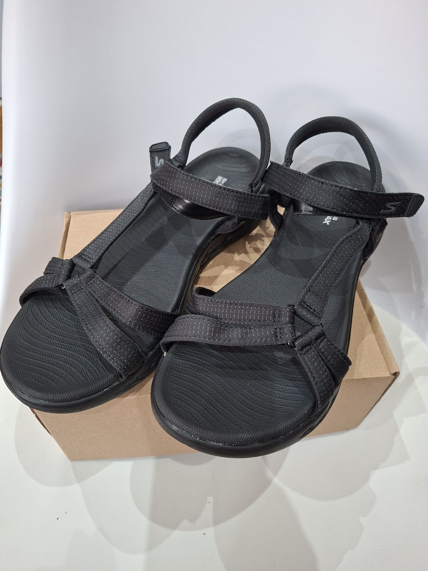 Sandale skechers 42
