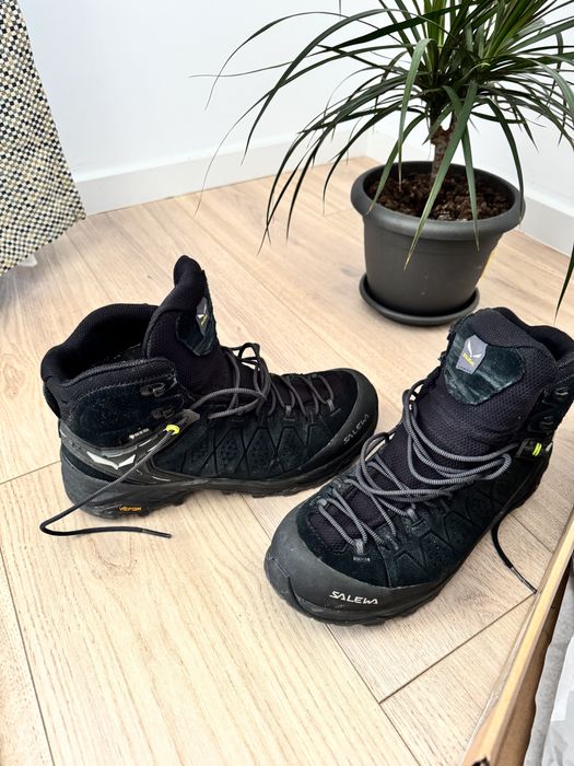 Bocanci drumetie, SALEWA nr. 42