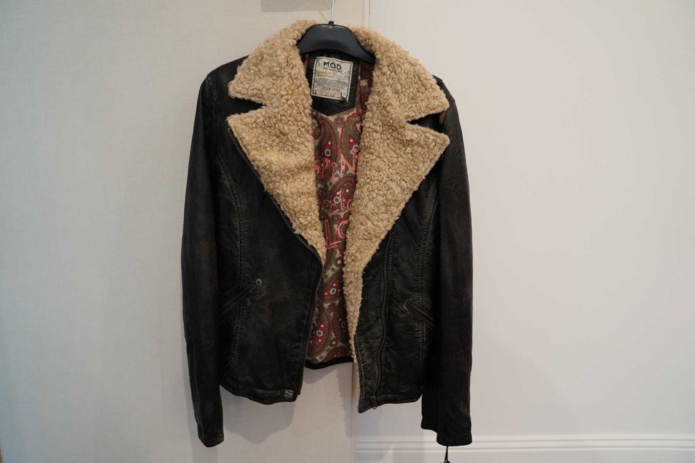 Jacheta de piele, Miracle of Denim