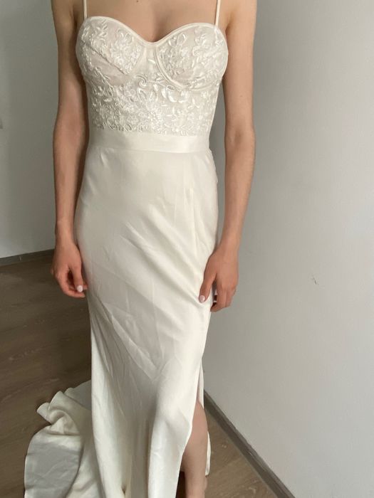 Rochie de mireasa nou nouță