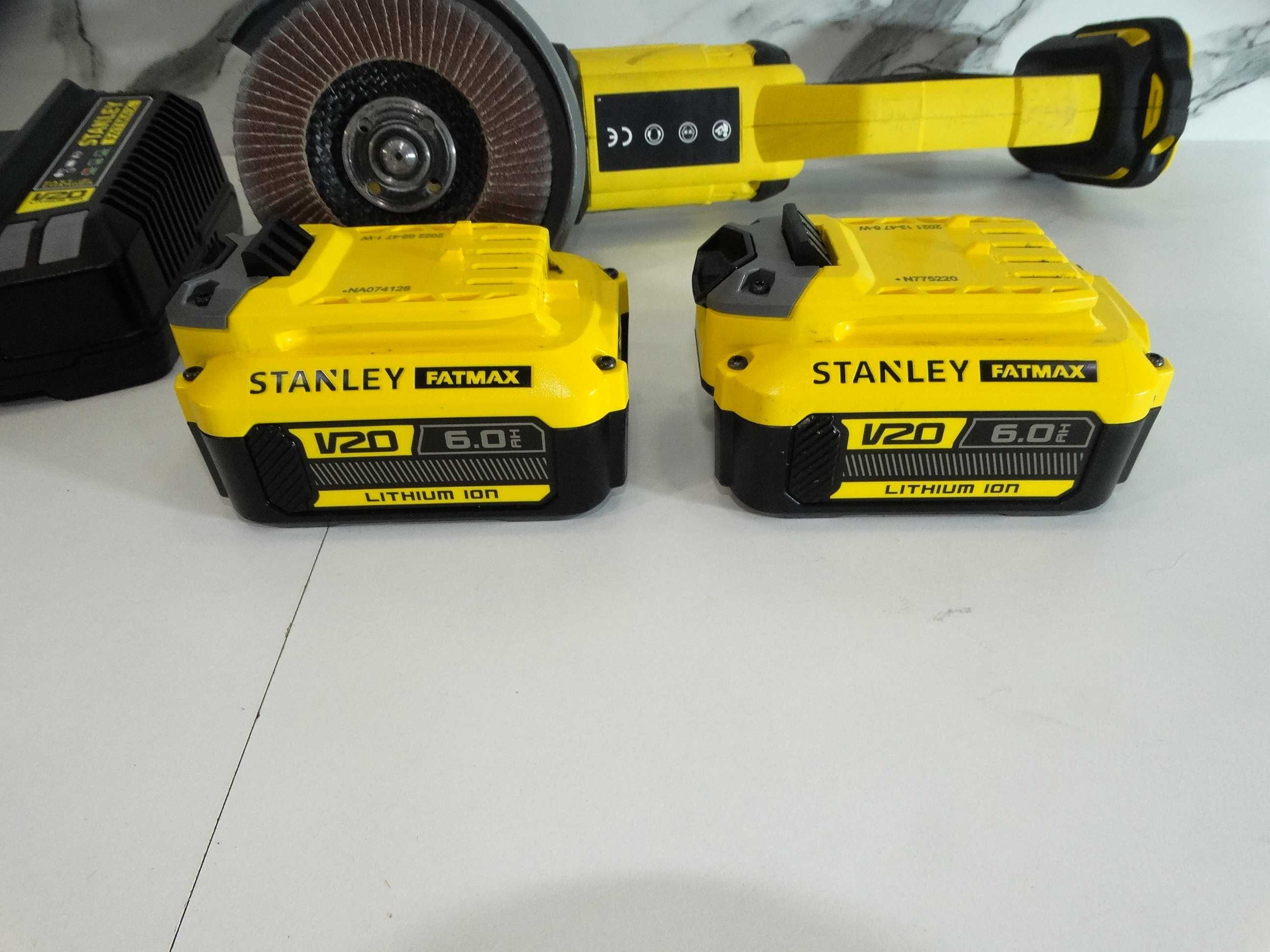 Stanley Fatmax SFMCG 400 / 2 x 6.0 Ah - Ъглошлайф