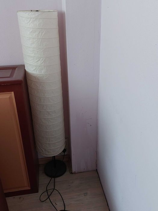 Легло с ракла, маса, диванче и лампа