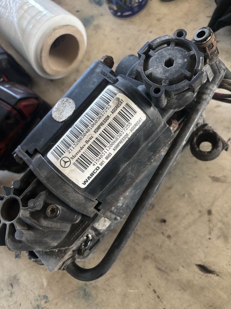 Compresor aer perne/suspensie Mercedes w211