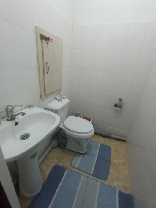 Срочна сотилади 3 хонали сергели 3 бекат