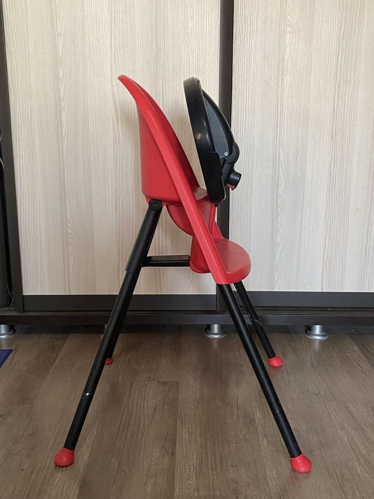 BabyBjorn - Scaun de masa bebe - rosu / negru
