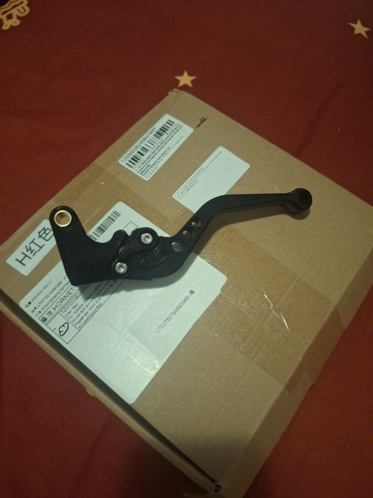 Vând accesorii moto