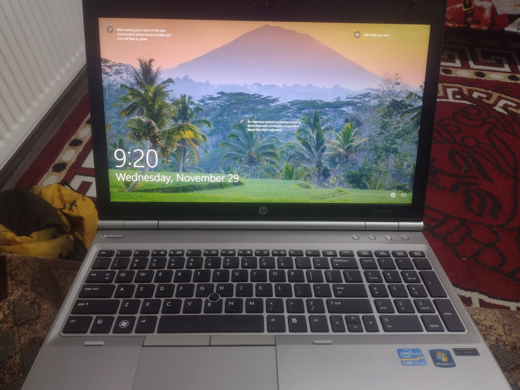 Vând laptop HP i7