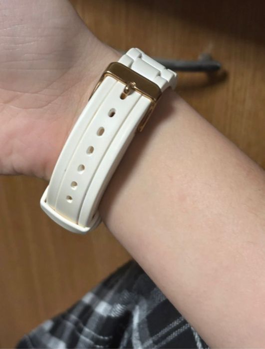 ceas guess de dama