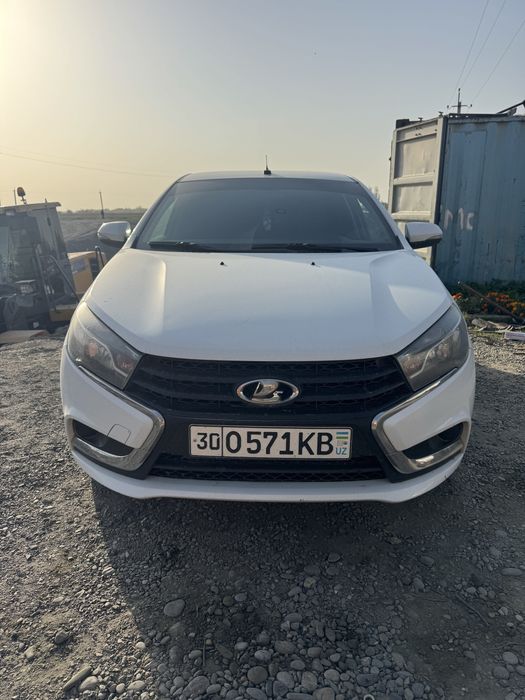 Lada vesta holati yaxshi