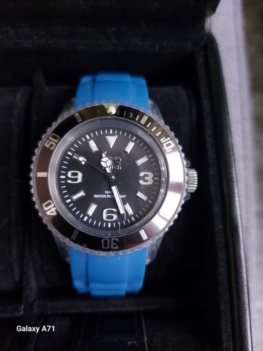 Festina,Hilfiger и др.