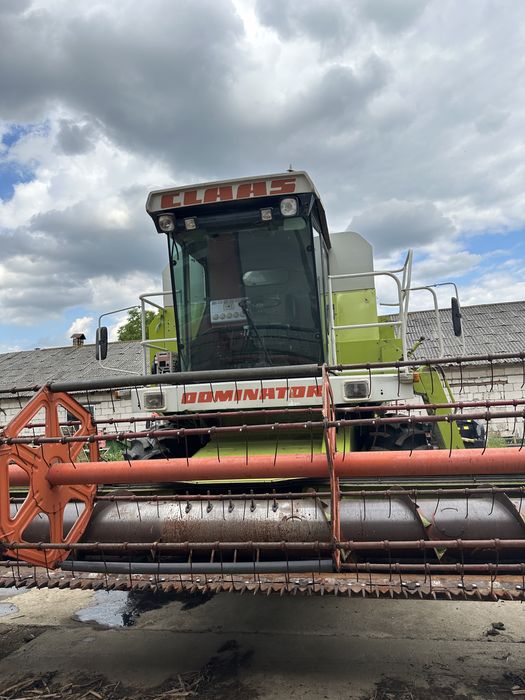 Vând combina claas dominator 98 sl maxi din import
