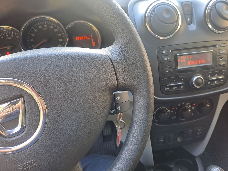 Vând Dacia sandero an 2013  motor 1,2 benzina plus gpl