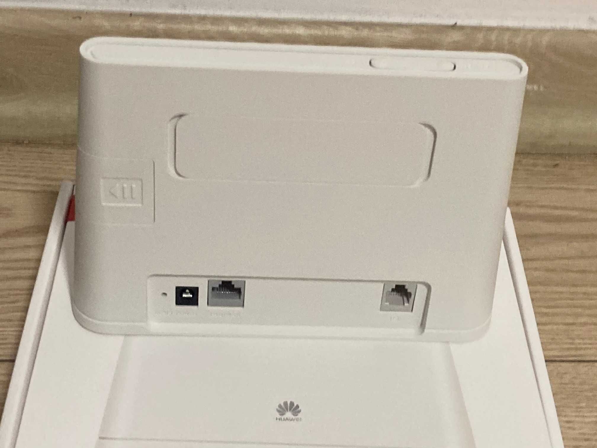 Router HUAWEI B311-221, NOU la CUTIE, GARANTIE, slot SIM