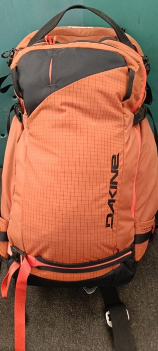 Лавинна Раница dakine.          .