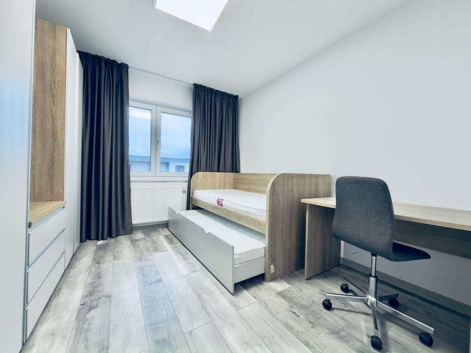 Apartament de inchiriat cu 3 camere in zona Tractorul,parcare si boxa