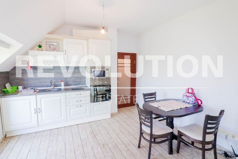 Двустаен апартамент в района на  Галата!