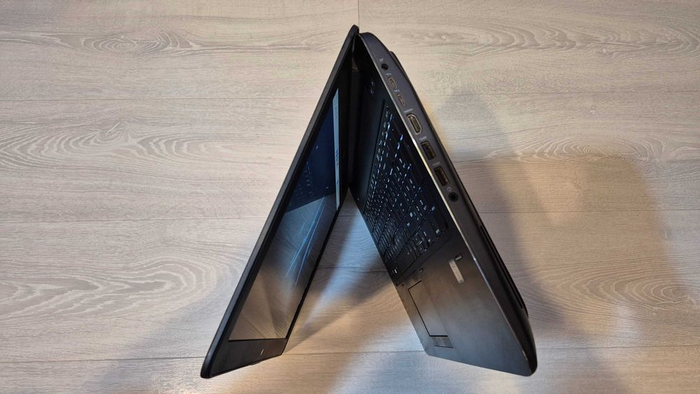 Gaming HP I7-6820HQ 16GB RAM 512GB SSD nVIDIA Quadro M1000M 2GB GDDR5