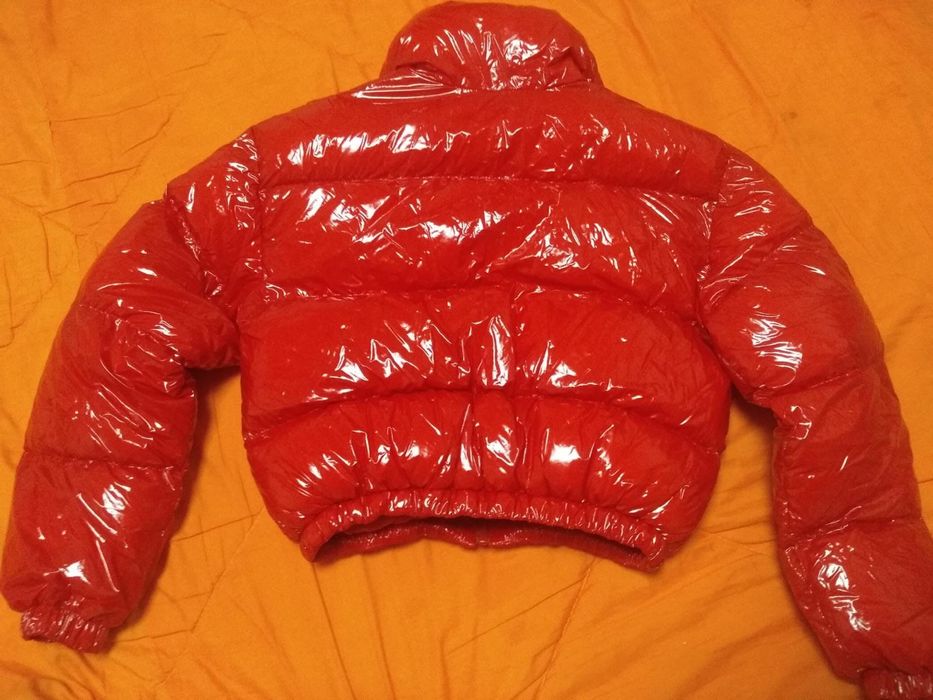 Geaca noua nepurtata