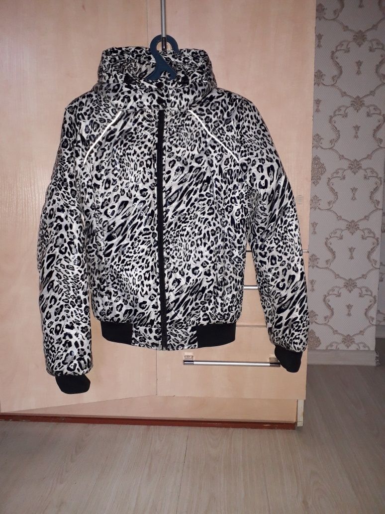 Женские зимние куртки  по 8000тг. размер 44