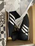 Adidas Box Hog 2